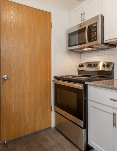 west-oaks-apartments-for-rent-in-southfield-mi-gallery-4